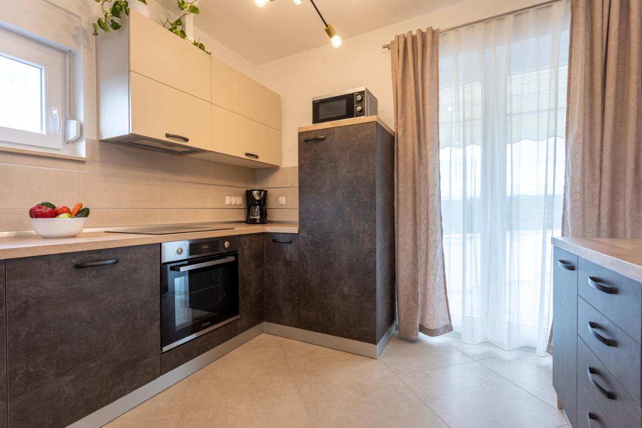 Apartment Ivan Sveti Ivan Dobrinjski Luaran gambar